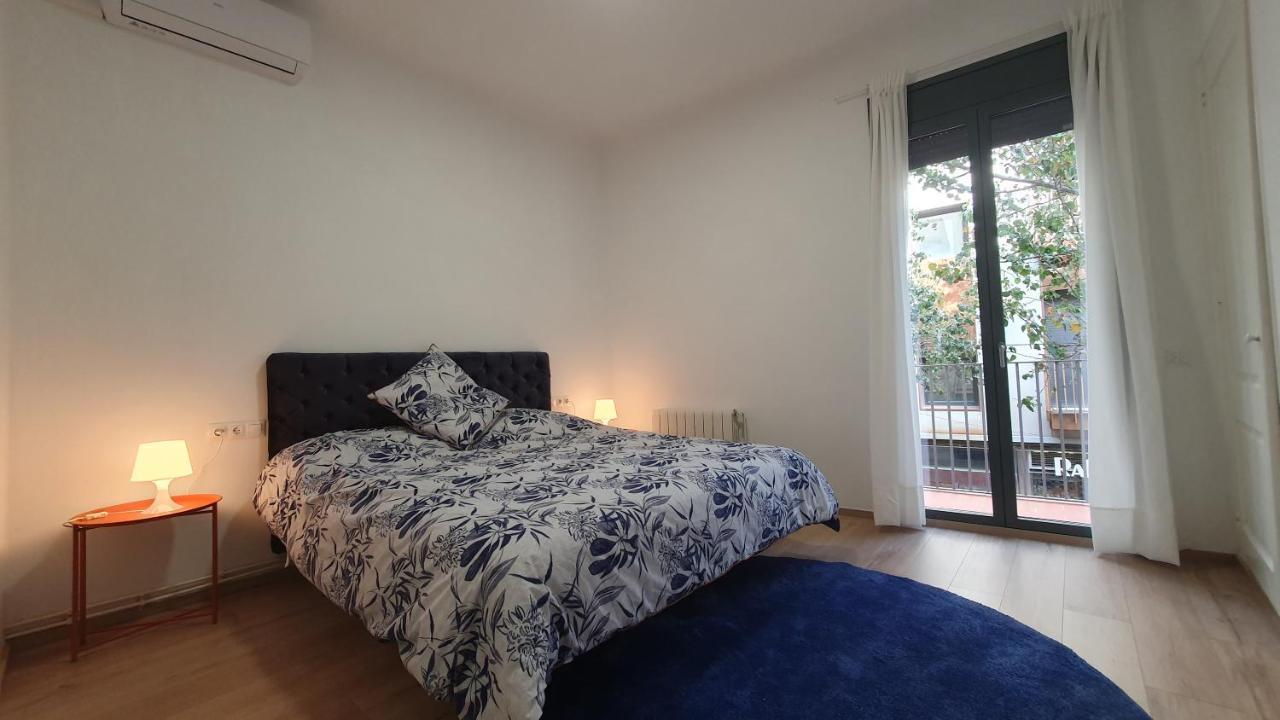 Apartamento Nuevo En Terrassa Centro Exterior photo