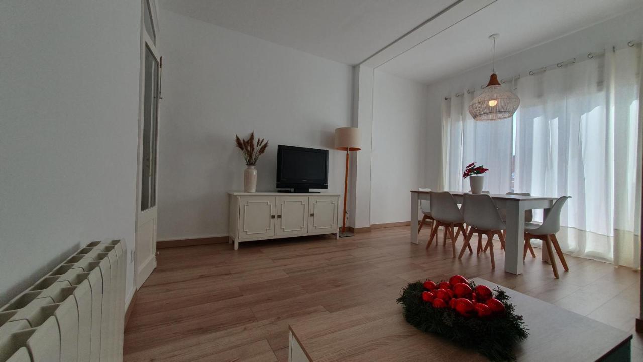 Apartamento Nuevo En Terrassa Centro Exterior photo