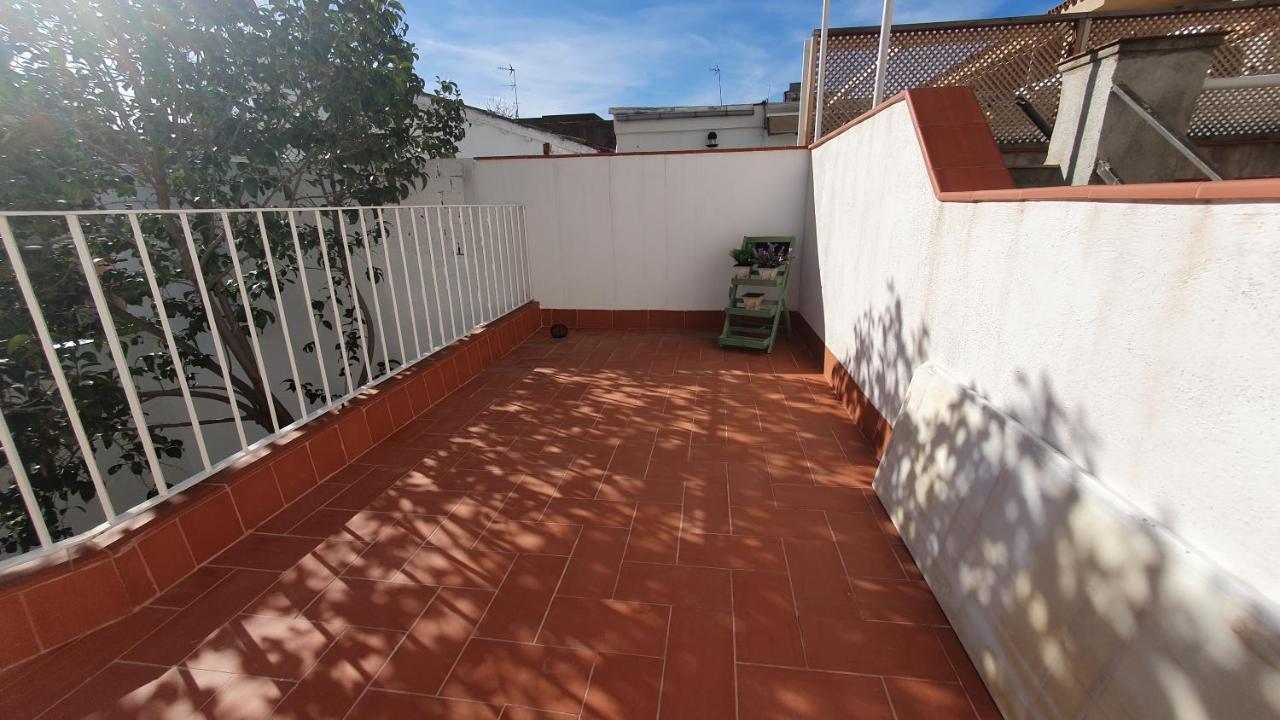 Apartamento Nuevo En Terrassa Centro Exterior photo