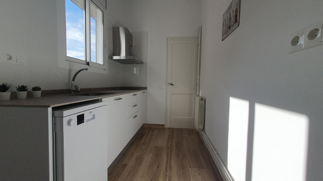 Apartamento Nuevo En Terrassa Centro Exterior photo