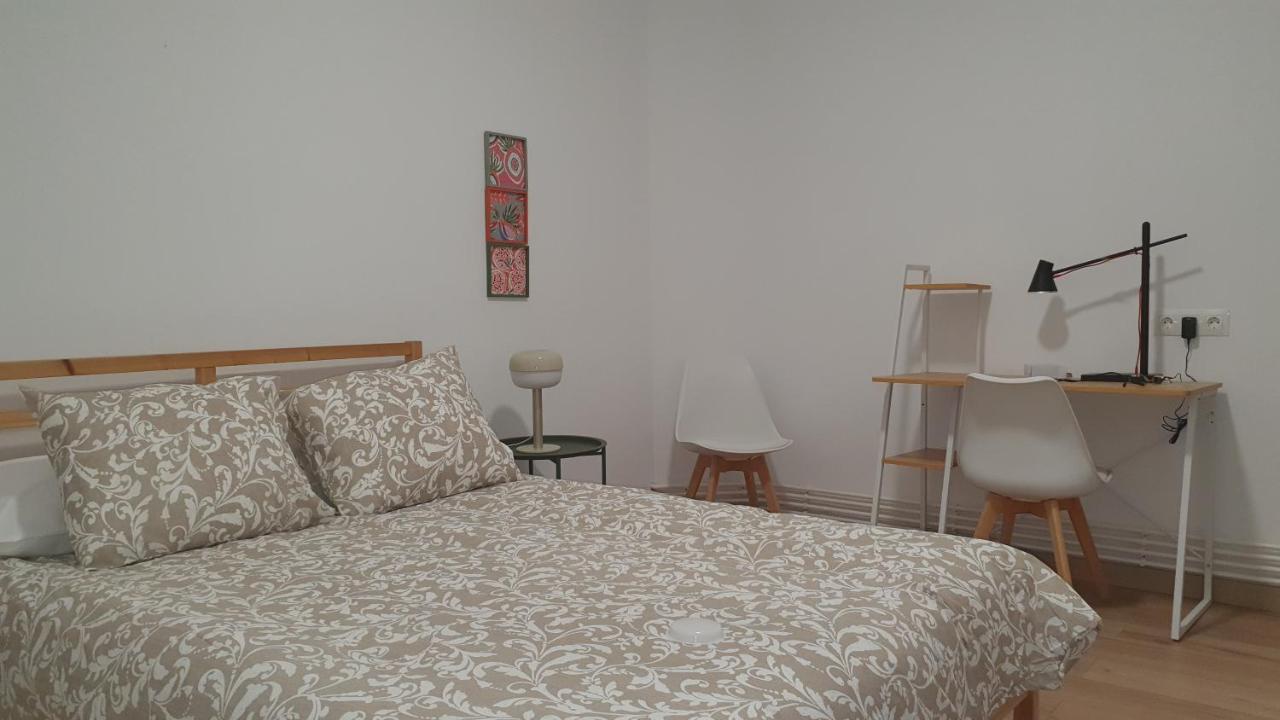 Apartamento Nuevo En Terrassa Centro Exterior photo